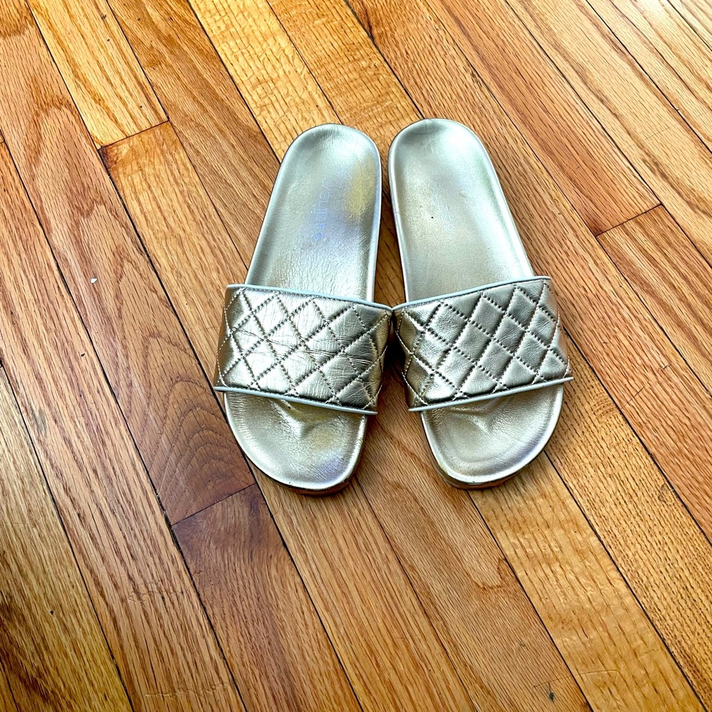 J Slides Leather Quilt Metallic Slipon Puffy Sandals Metal Shiny plaid cloud 8.5